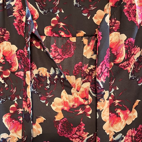 Torrid blouse - Picture 2 of 3